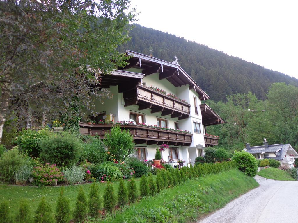 Haus Oblasser Finkenberg Buitenkant foto